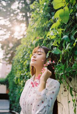 穿越成充气娃娃在部队的小说